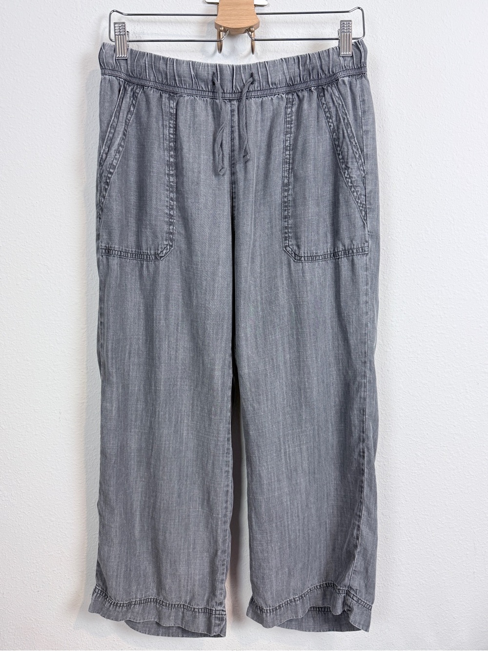 Splendid Gray Elastic-Waist Cropped Pants M